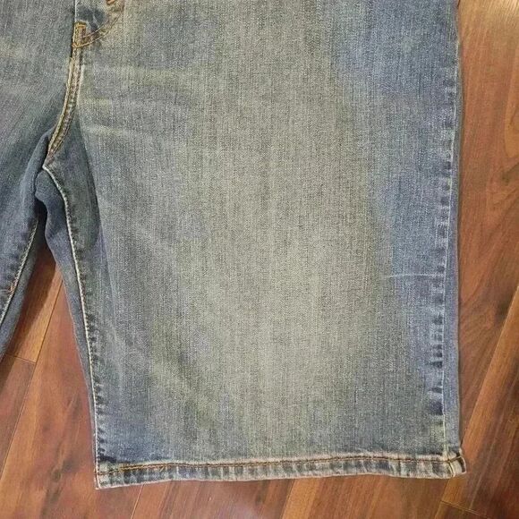 Levis 569 Women's Denim Shorts - Picture 4 of 13